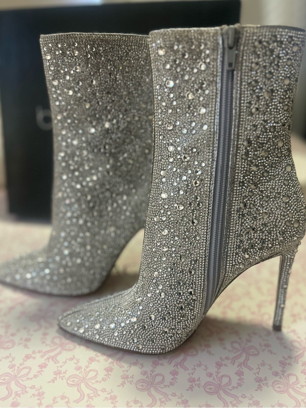 Bloomingdale’s Aqua Gorgeous mirrored-Embellished Women's Ankle Boots Size 7 NIB - Picture 6 of 8